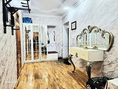 Satılır 3 otaqlı köhnə tikili 80 m²