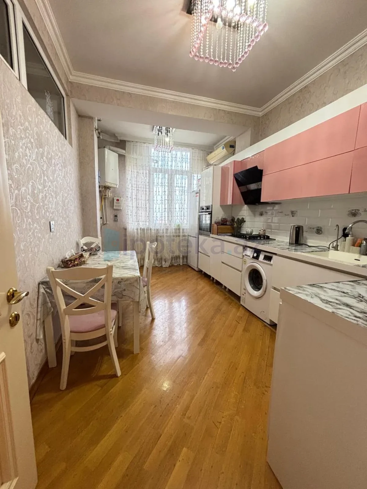 Satılır 3 otaqlı yeni tikili 100 m²