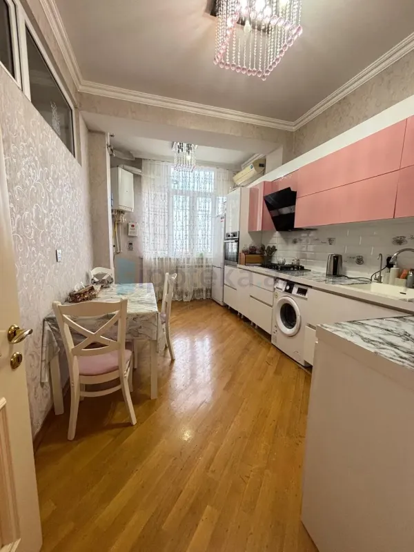 Satılır 3 otaqlı yeni tikili 100 m²