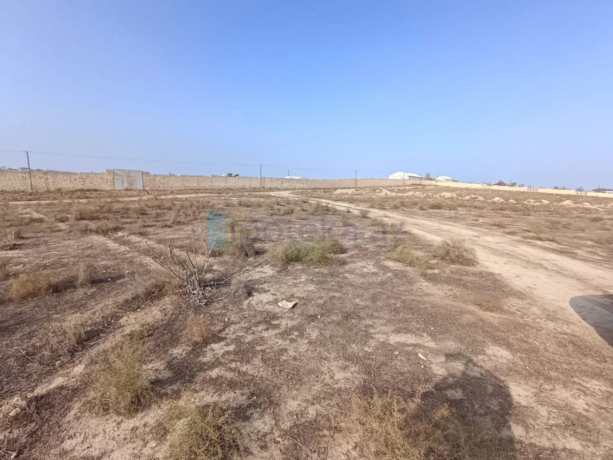 Satılır torpaq sahəsi 12 m²