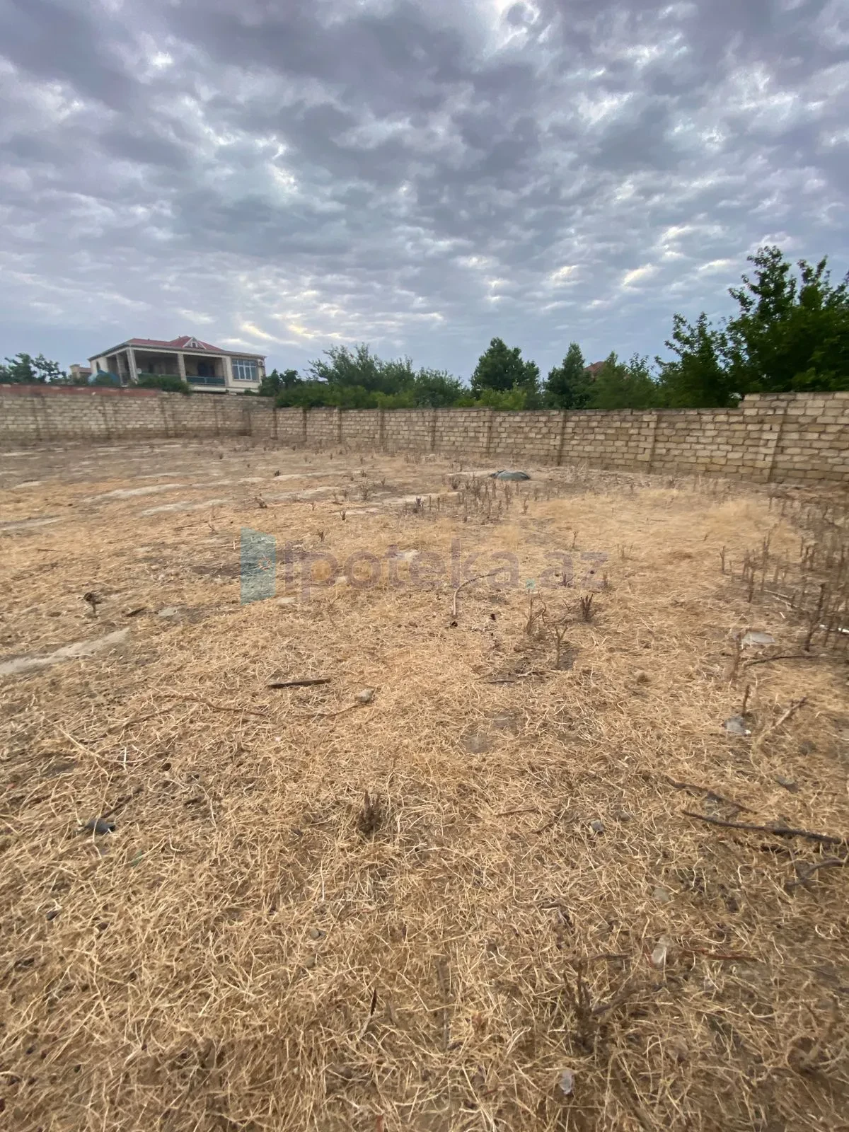 Satılır torpaq sahəsi 6 m²