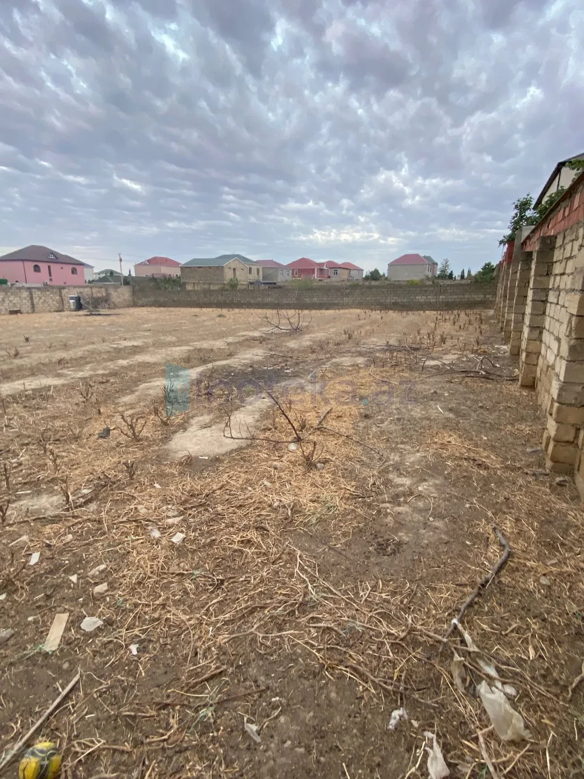 Satılır torpaq sahəsi 6 m²