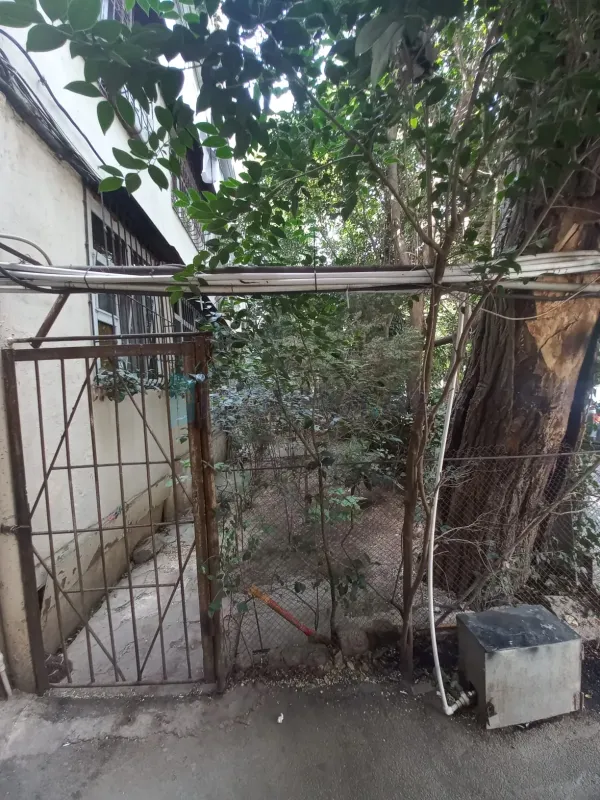 Satılır 4 otaqlı köhnə tikili 110 m²