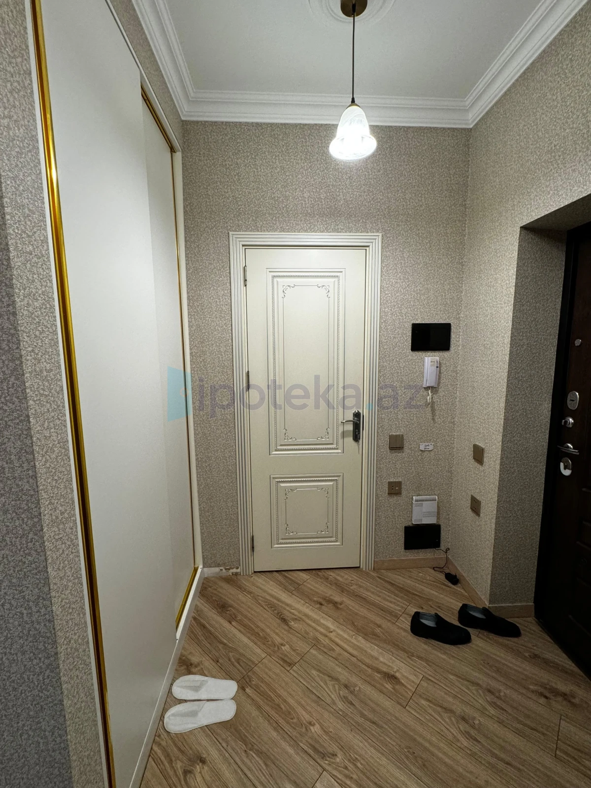 Satılır 2 otaqlı yeni tikili 55 m²