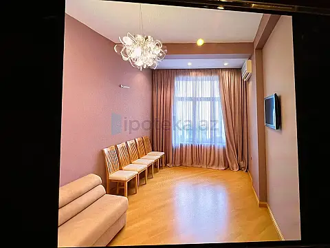 Satılır 4 otaqlı yeni tikili 200 m²