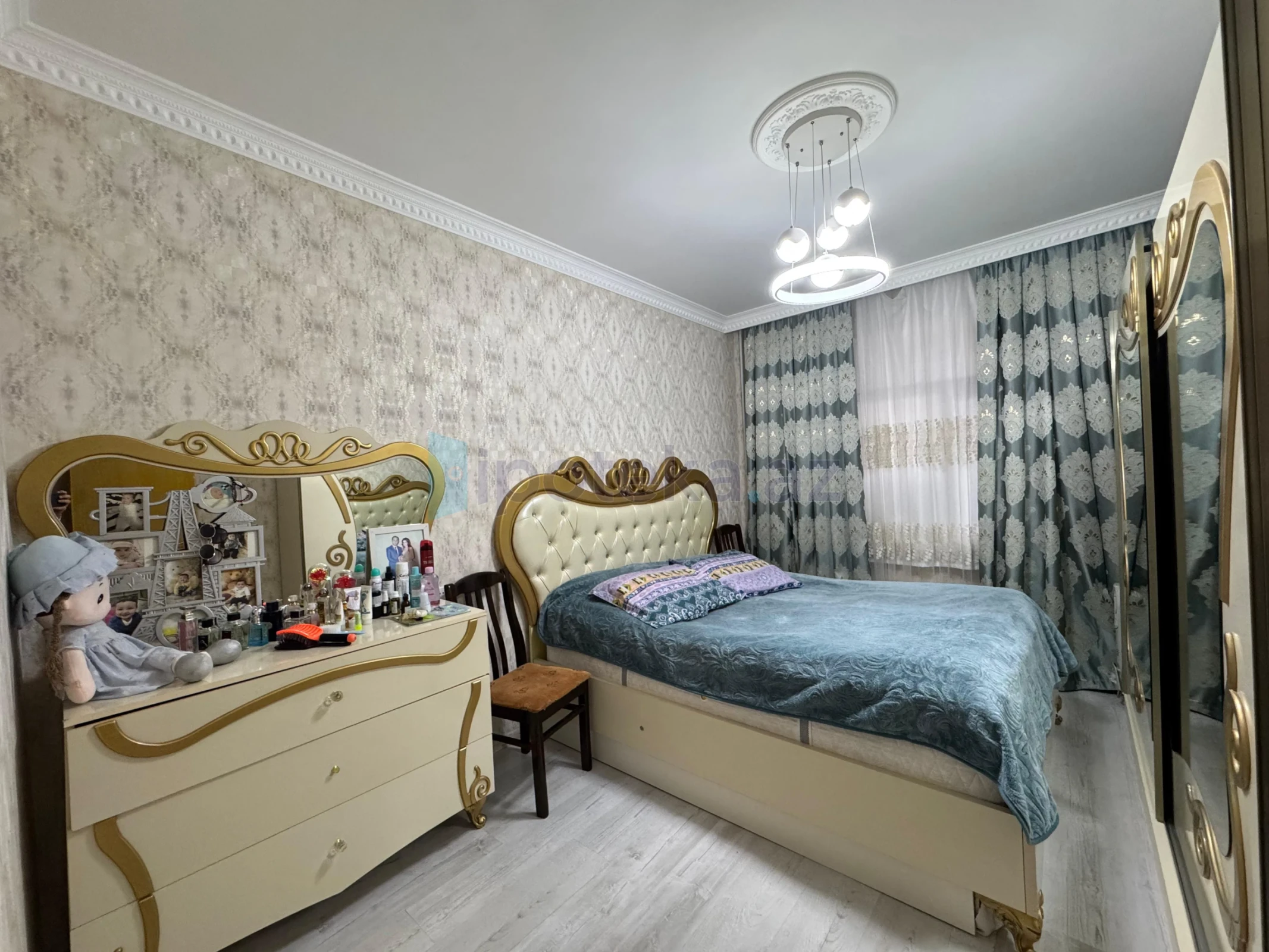 Satılır 5 otaqlı köhnə tikili 110 m²