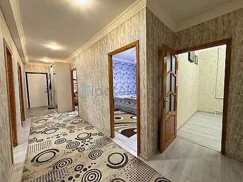 Satılır 5 otaqlı köhnə tikili 110 m²