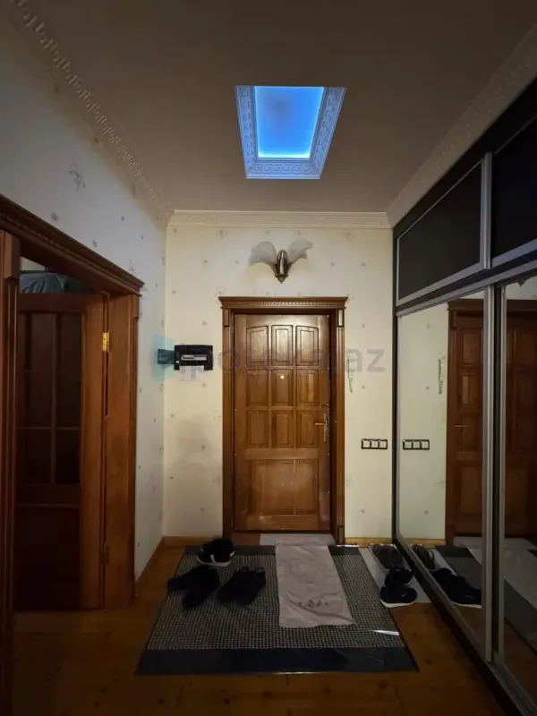 Satılır 3 otaqlı yeni tikili 151 m²