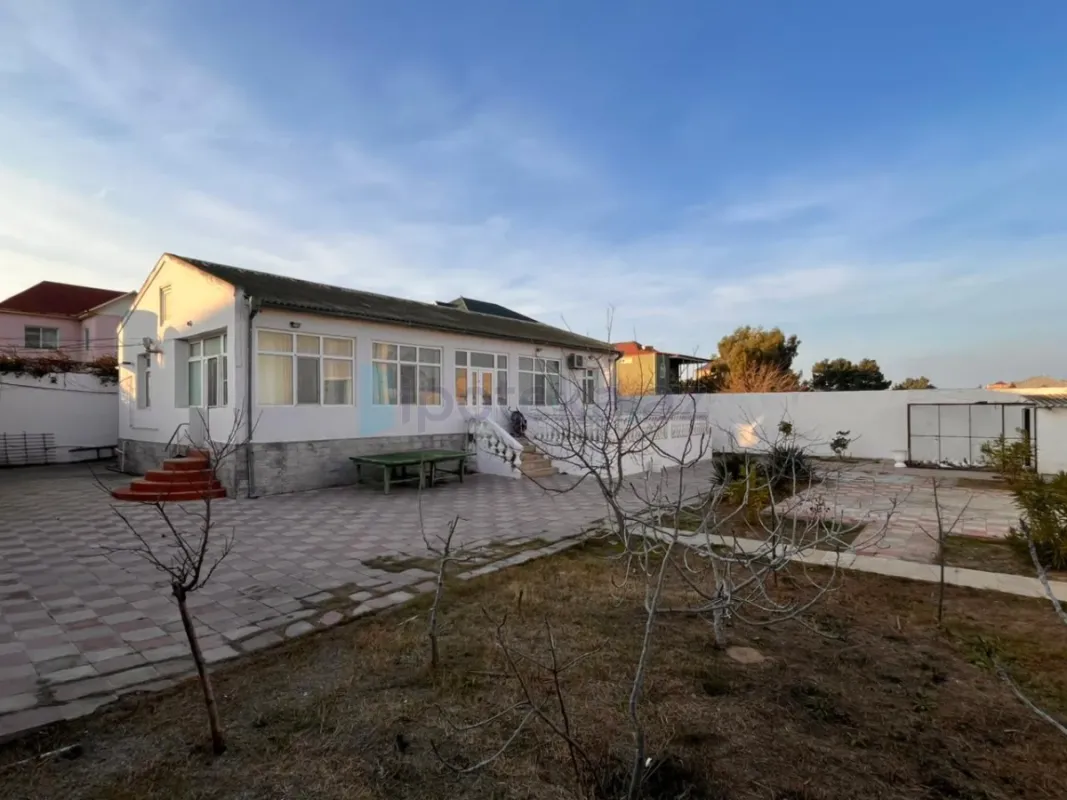 Satılır 4 otaqlı həyət evi 120 m²