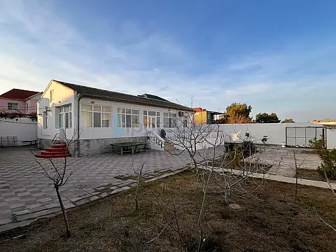 Satılır 4 otaqlı həyət evi 120 m²