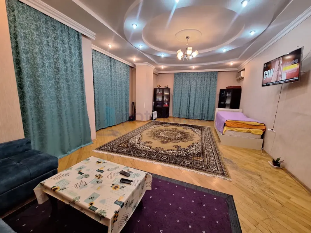 Satılır 2 otaqlı yeni tikili 117 m²