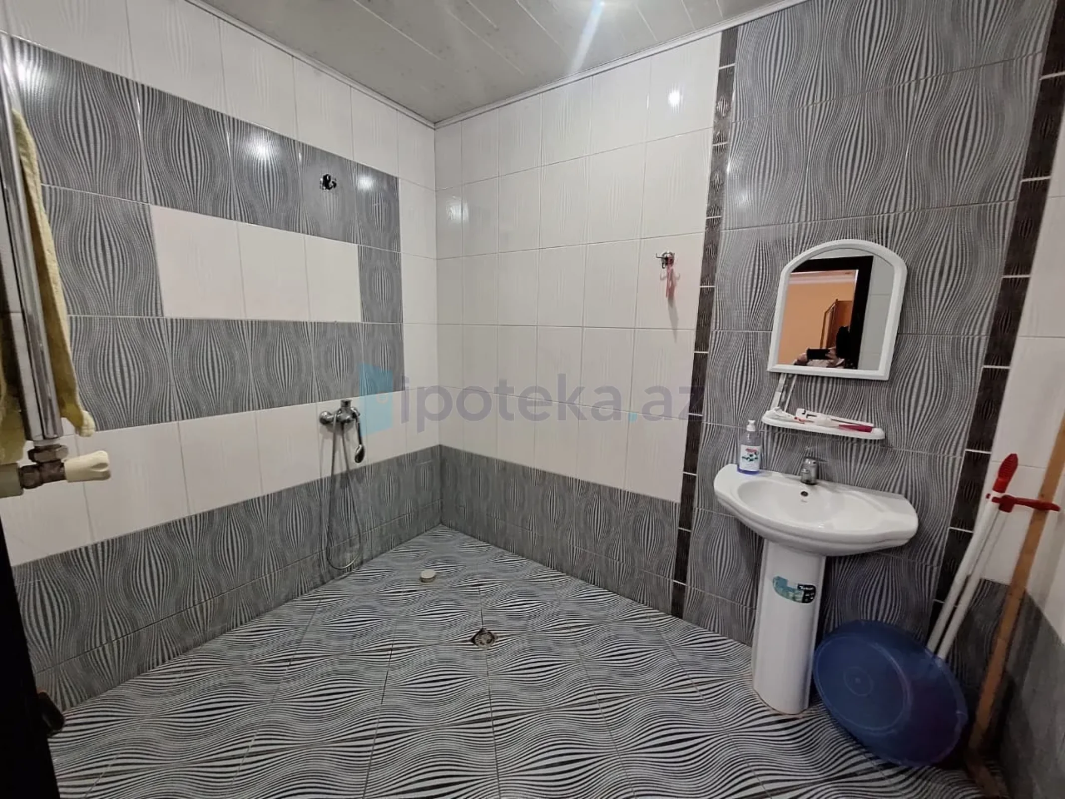 Satılır 2 otaqlı yeni tikili 117 m²