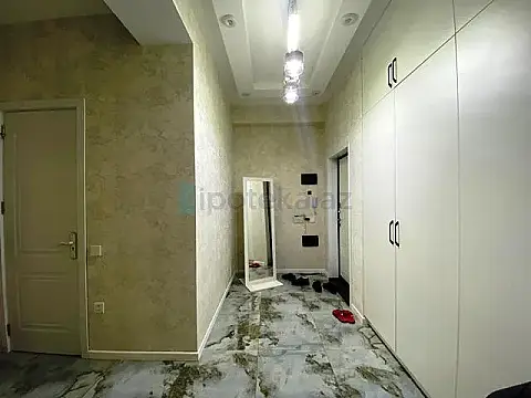 Satılır 2 otaqlı yeni tikili 75 m²