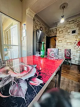 Satılır 2 otaqlı köhnə tikili 65 m²