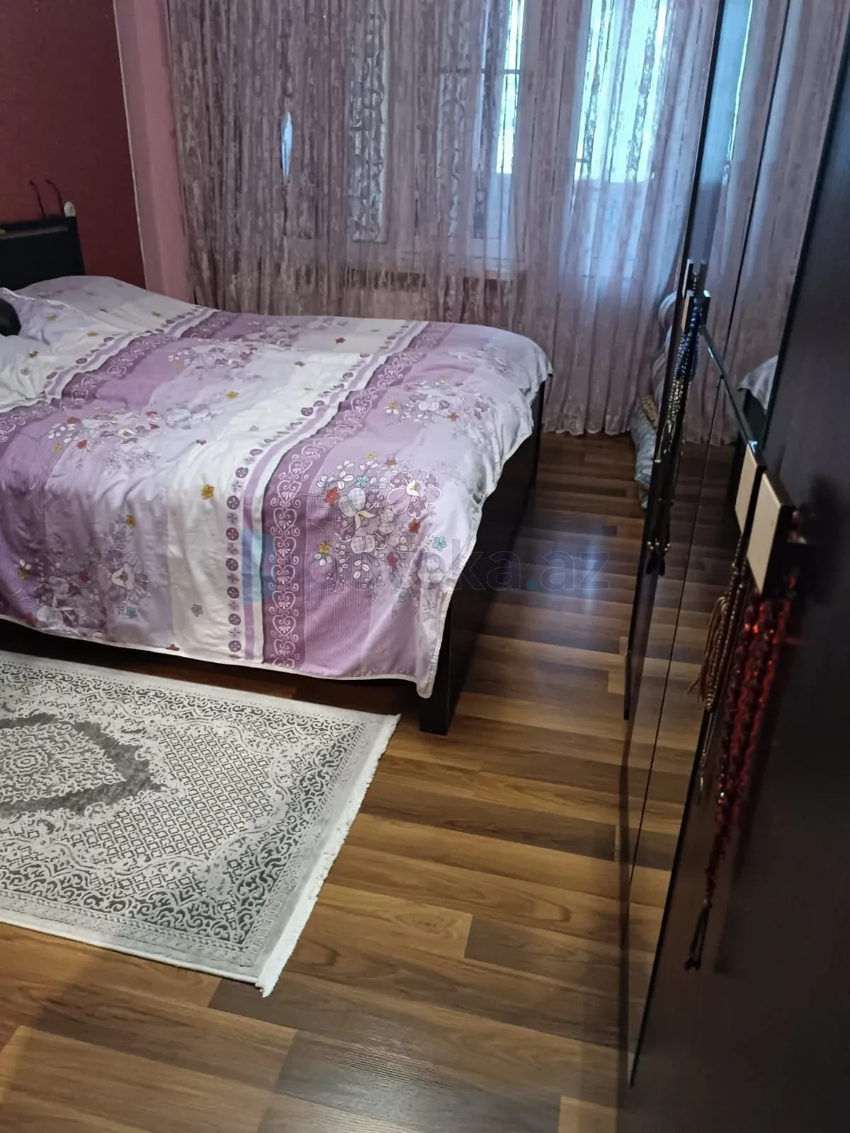 Satılır 2 otaqlı köhnə tikili 65 m²