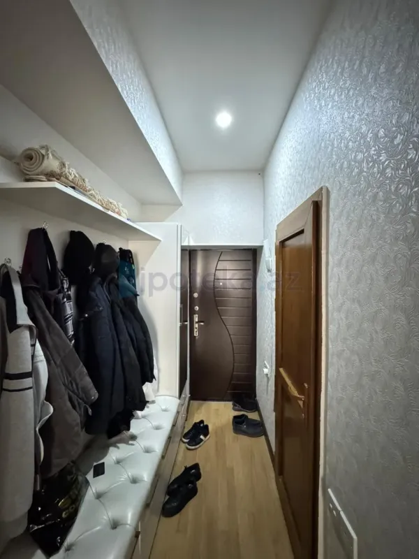 Satılır 2 otaqlı yeni tikili 74 m²