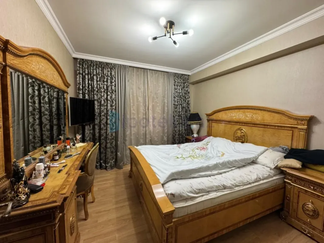 Satılır 2 otaqlı yeni tikili 74 m²