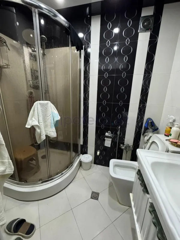 Satılır 2 otaqlı yeni tikili 74 m²