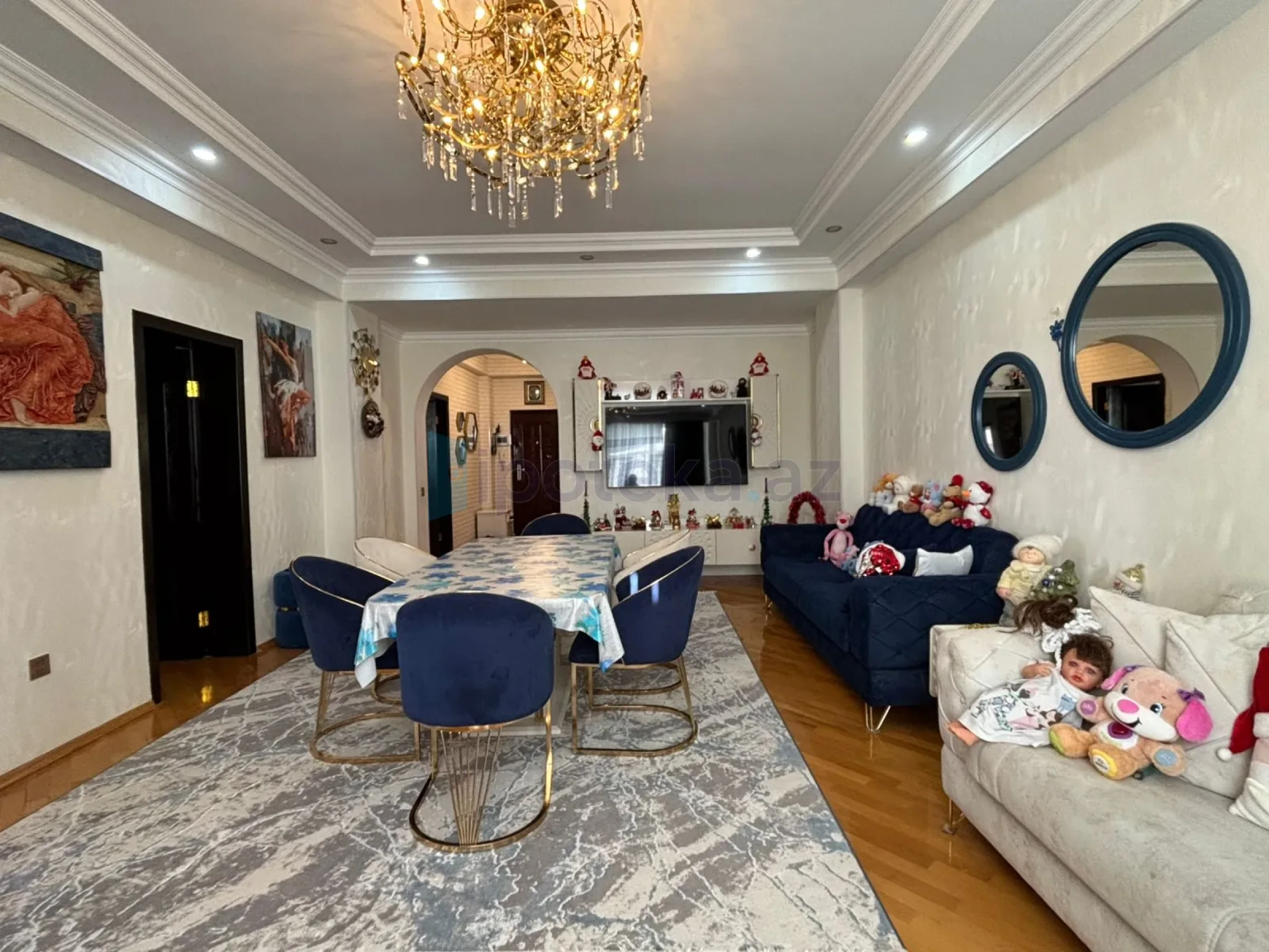 Satılır 3 otaqlı yeni tikili 130 m²