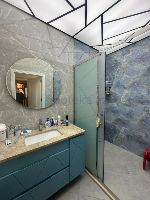 Satılır 4 otaqlı yeni tikili 125 m²