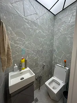 Satılır 4 otaqlı yeni tikili 125 m²