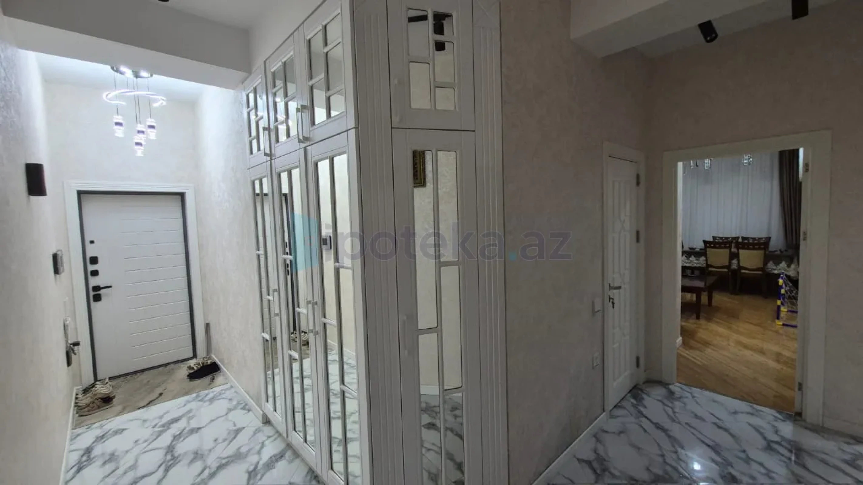 Satılır 3 otaqlı yeni tikili 82 m²