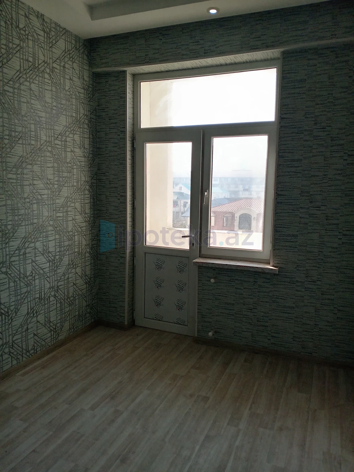 Satılır 3 otaqlı yeni tikili 60 m²
