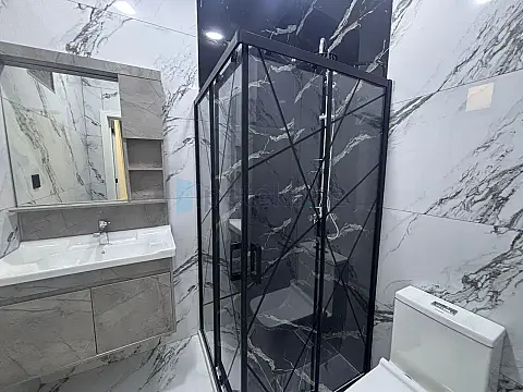 Satılır 4 otaqlı mənzil 150 m²