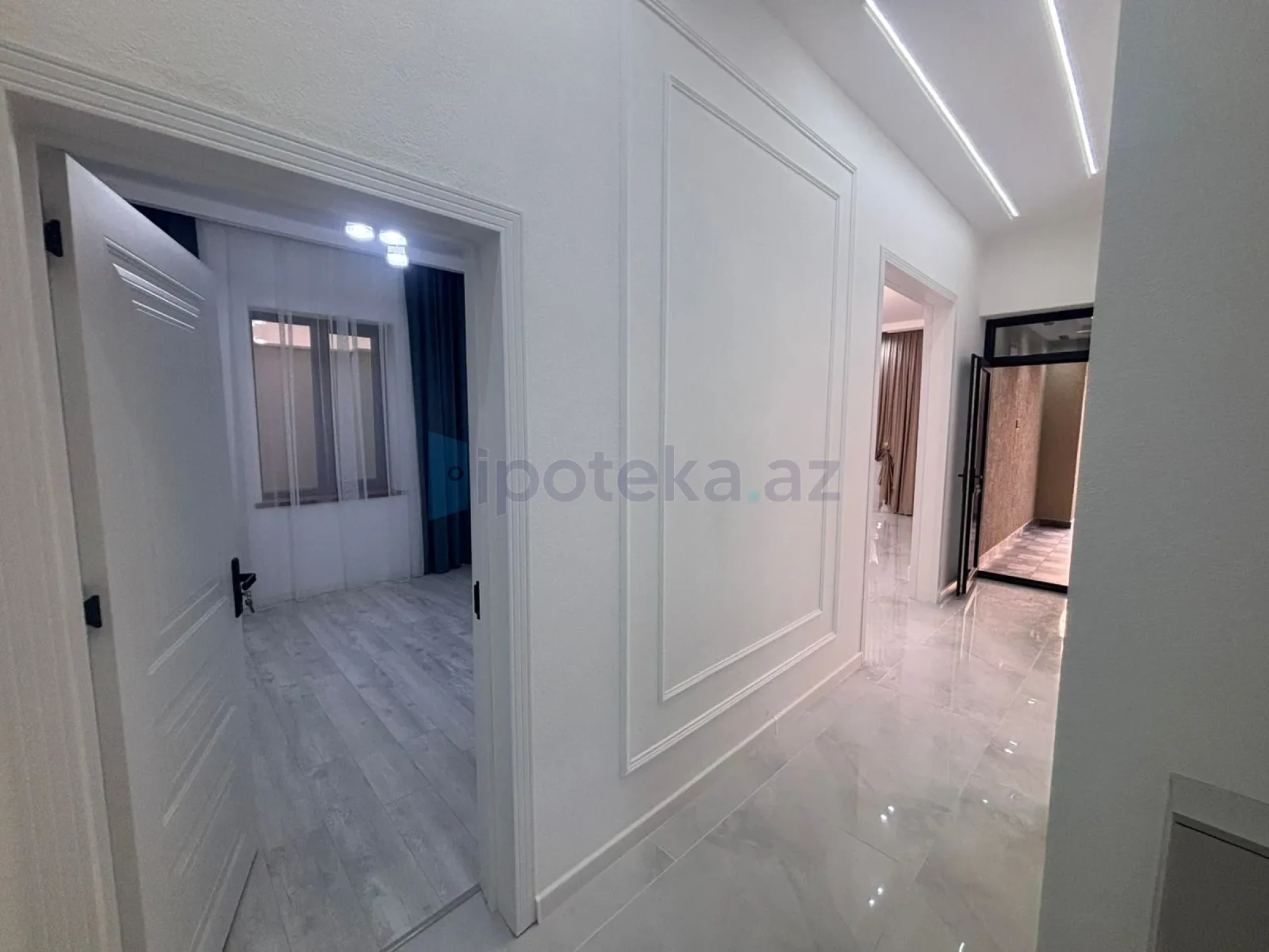 Satılır 4 otaqlı mənzil 150 m²