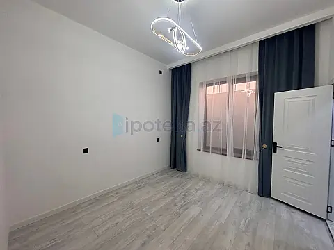 Satılır 4 otaqlı mənzil 150 m²
