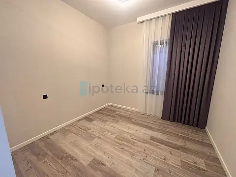 Satılır 4 otaqlı mənzil 140 m²