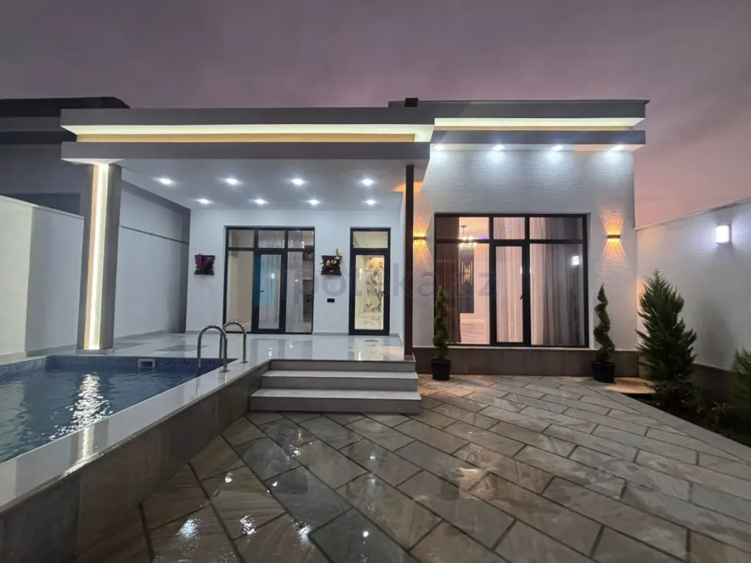 Satılır 4 otaqlı mənzil 130 m²