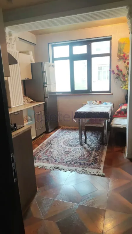 Satılır 3 otaqlı yeni tikili 83 m²