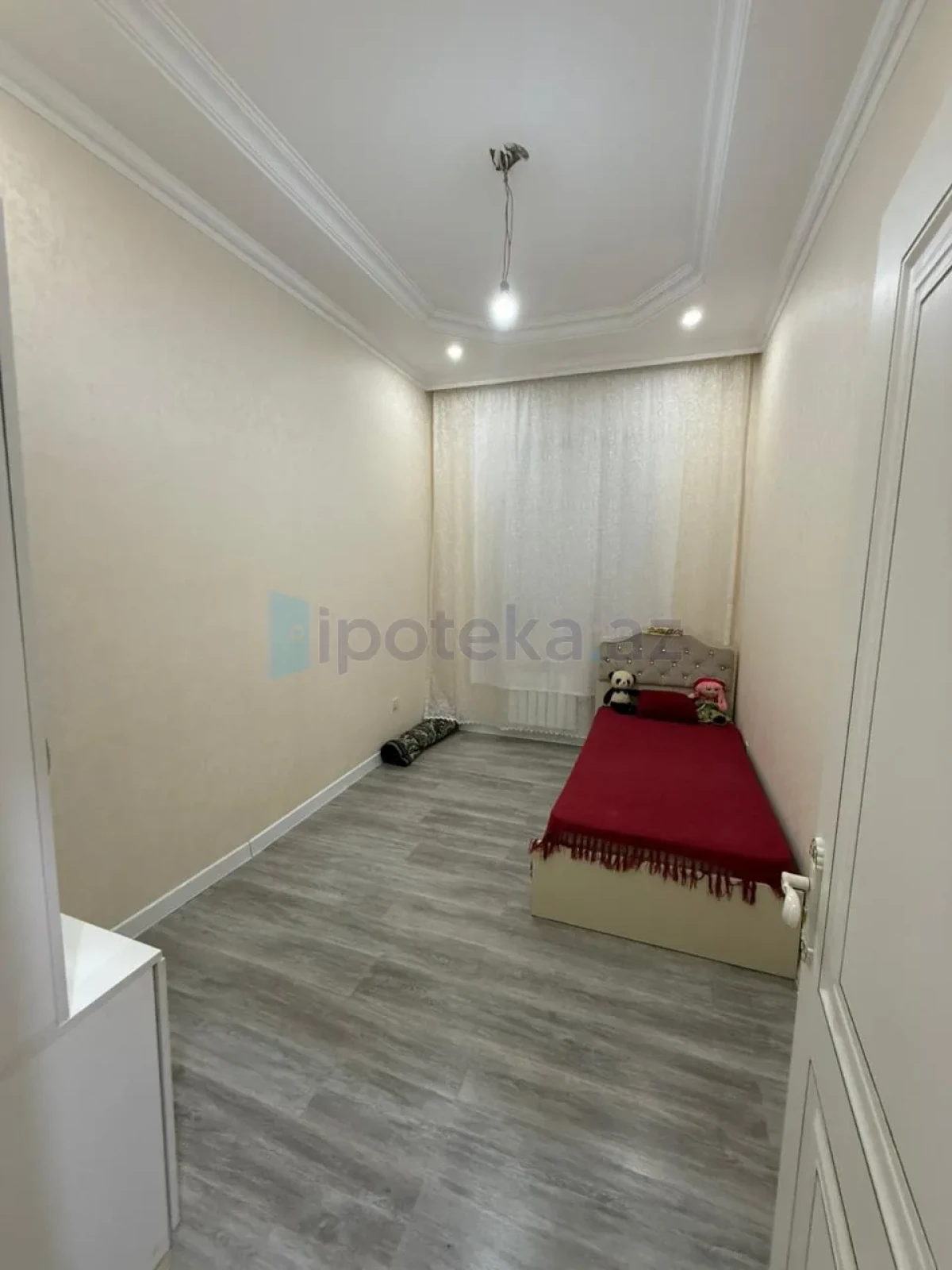 Satılır 5 otaqlı həyət evi 140 m²