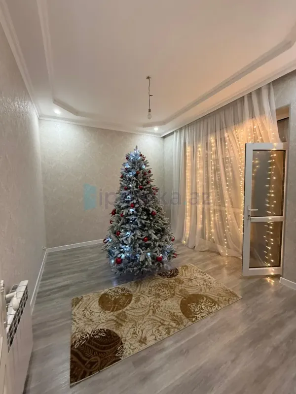 Satılır 5 otaqlı həyət evi 140 m²