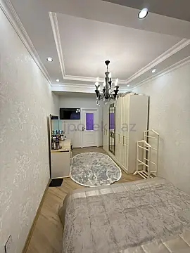 Satılır 3 otaqlı yeni tikili 130 m²