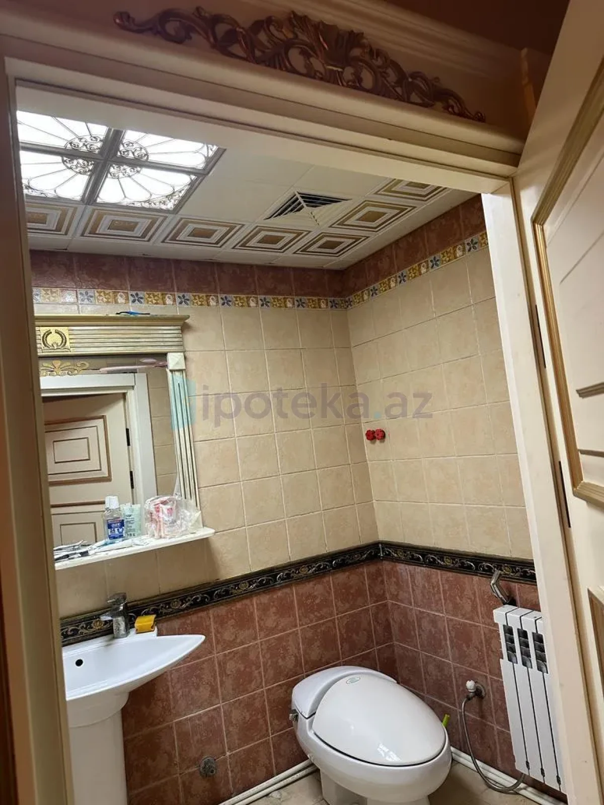 Satılır 3 otaqlı köhnə tikili 70 m²