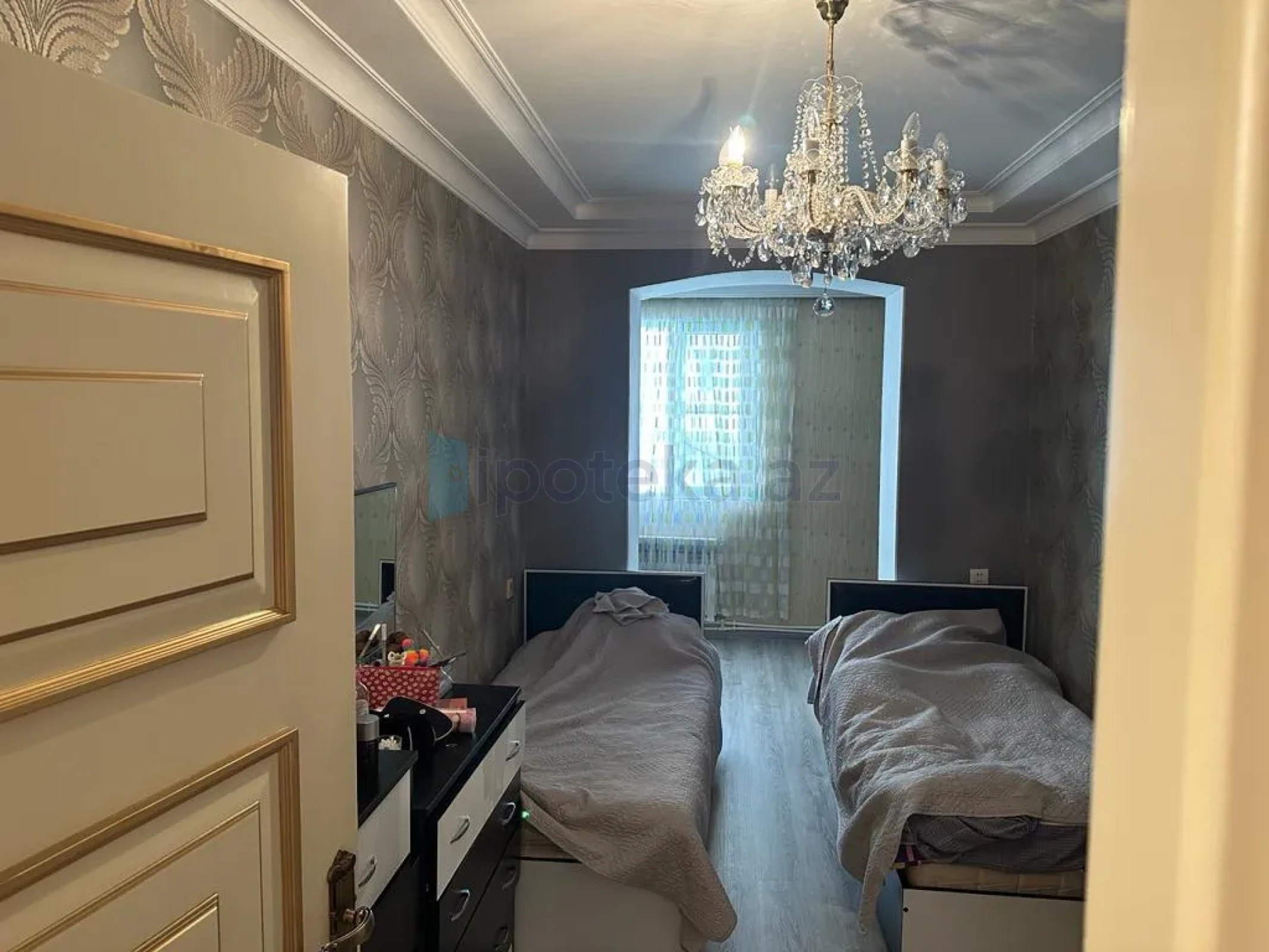 Satılır 3 otaqlı köhnə tikili 70 m²
