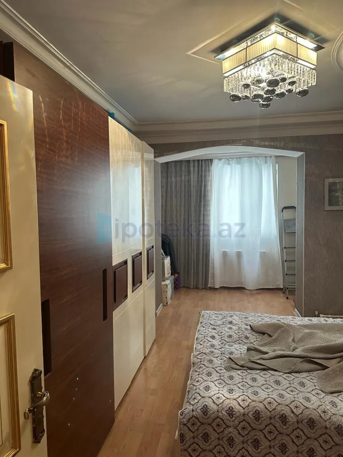 Satılır 3 otaqlı köhnə tikili 70 m²