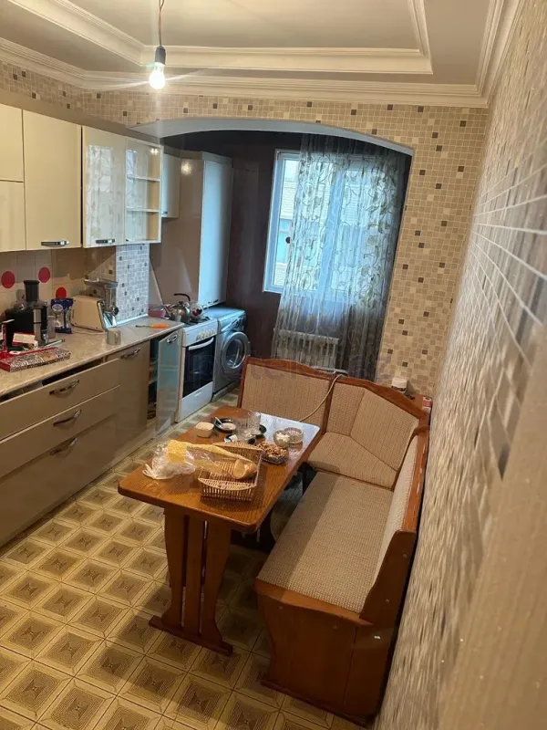 Satılır 3 otaqlı köhnə tikili 70 m²