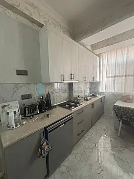 Satılır 2 otaqlı yeni tikili 79 m²