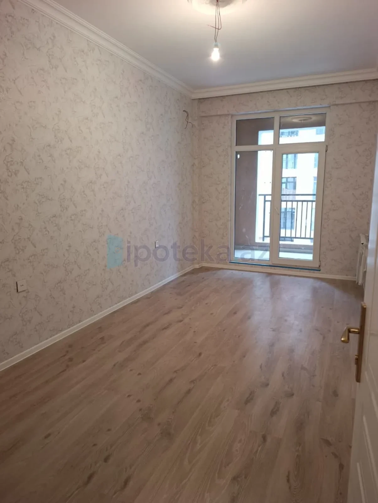 Satılır 2 otaqlı yeni tikili 64 m²