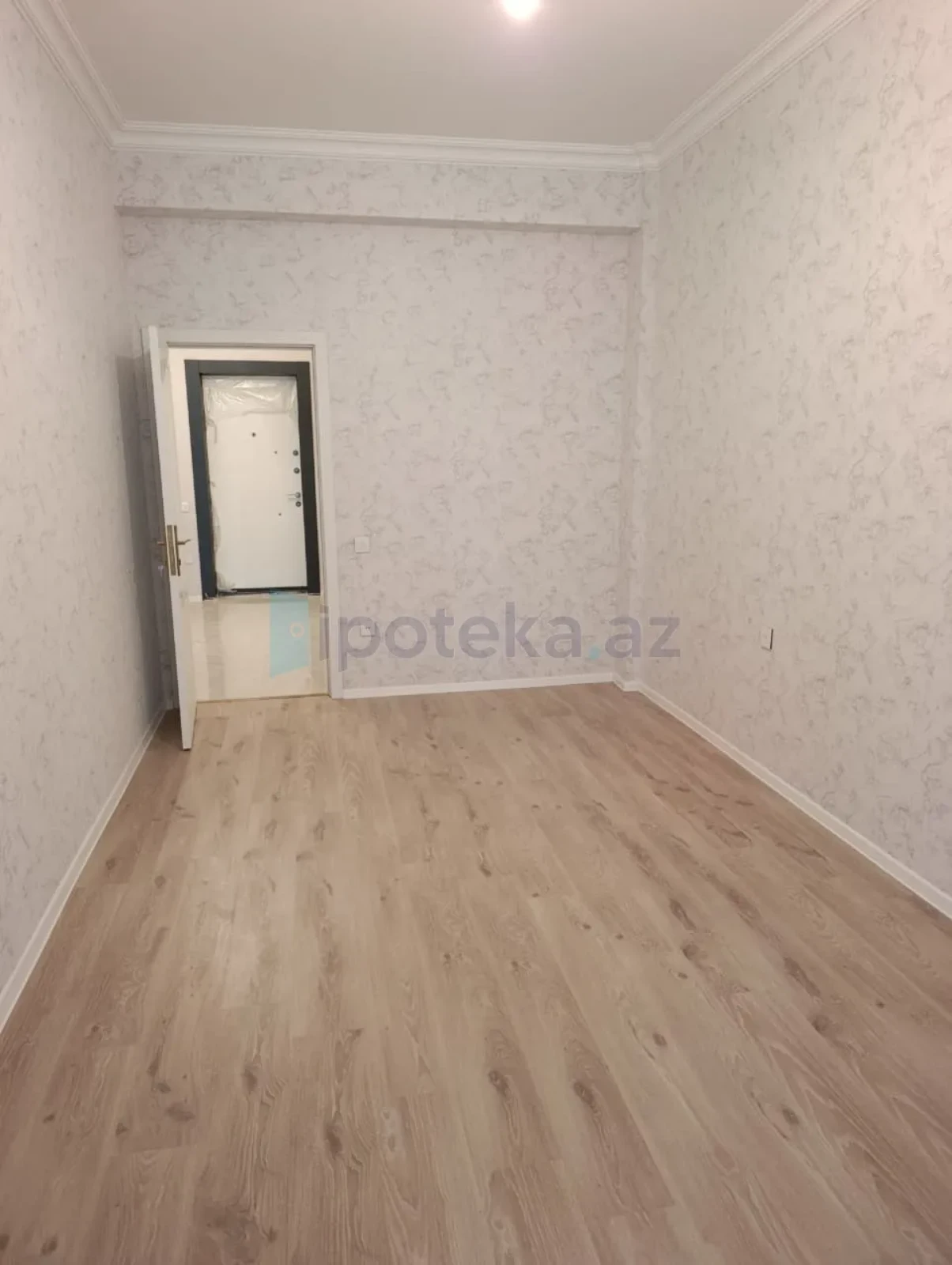 Satılır 2 otaqlı yeni tikili 64 m²