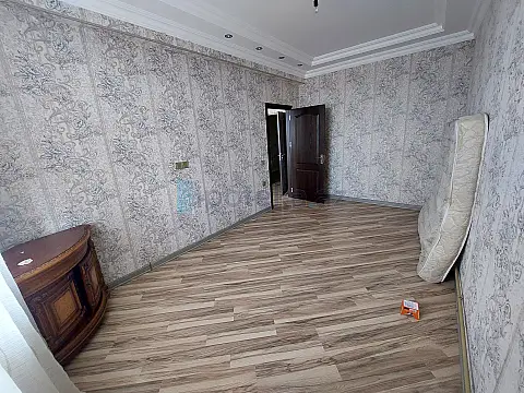 Satılır 2 otaqlı yeni tikili 68 m²