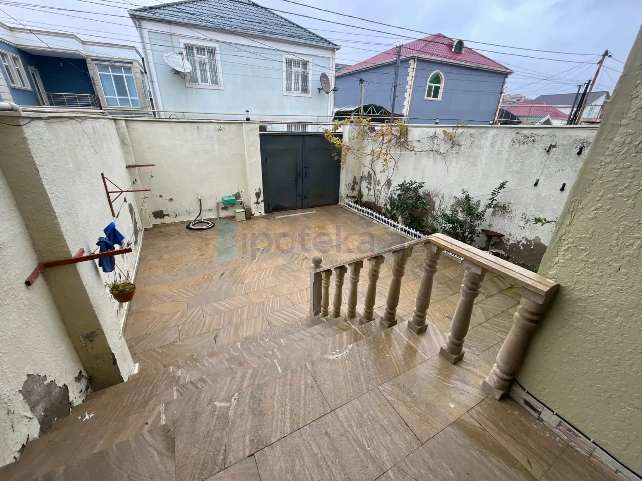 Satılır 4 otaqlı həyət evi 130 m²