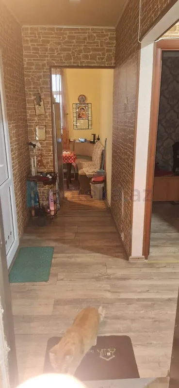 Satılır 2 otaqlı köhnə tikili 50 m²