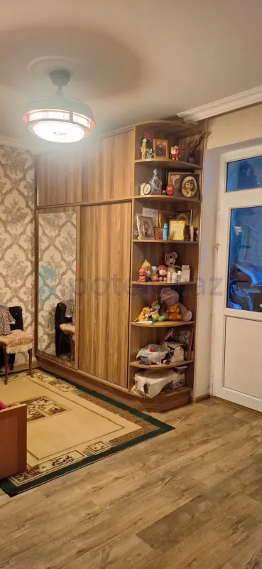 Satılır 2 otaqlı köhnə tikili 50 m²