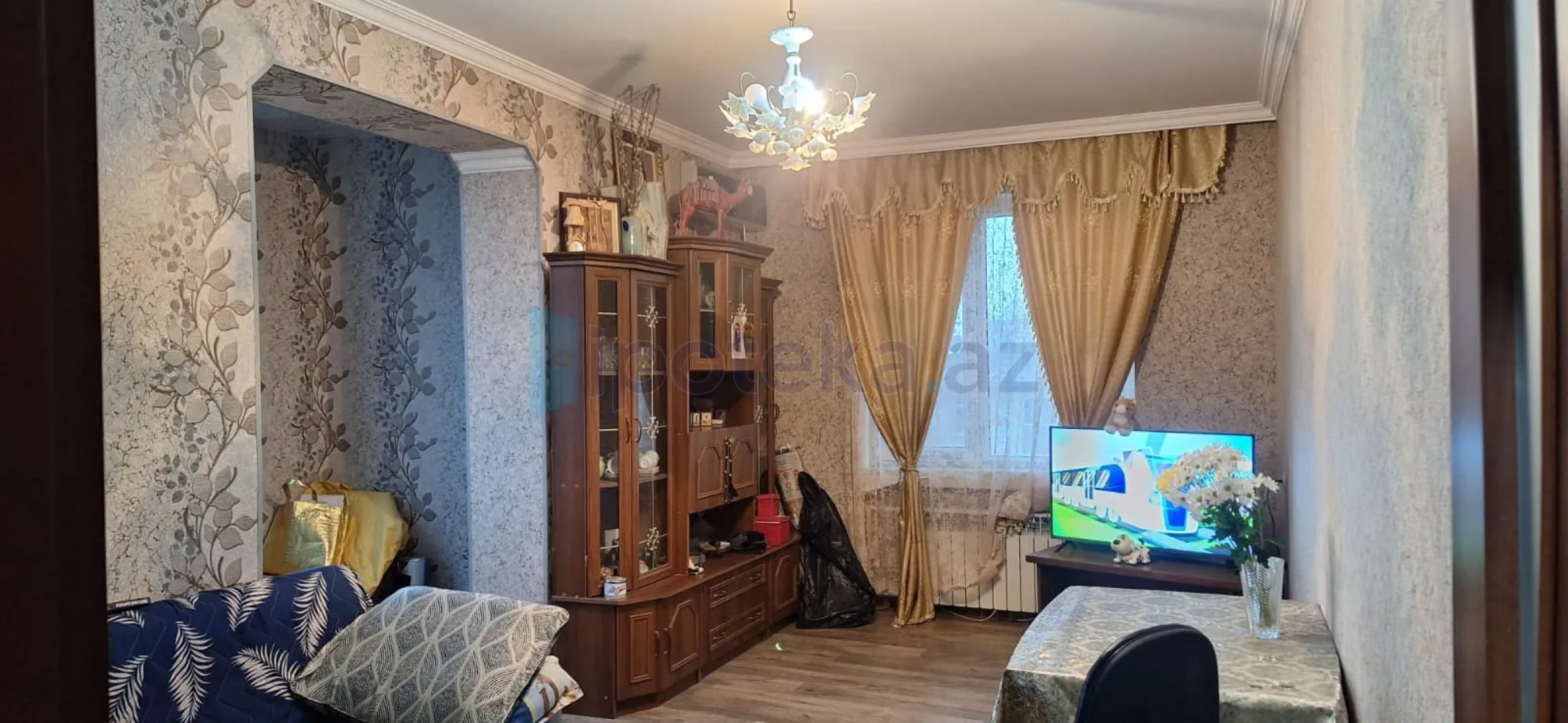 Satılır 2 otaqlı köhnə tikili 50 m²