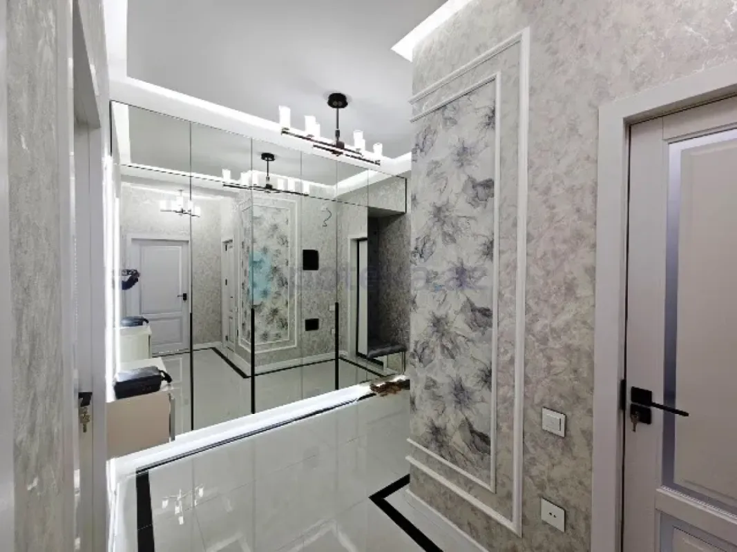 Satılır 3 otaqlı yeni tikili 87 m²