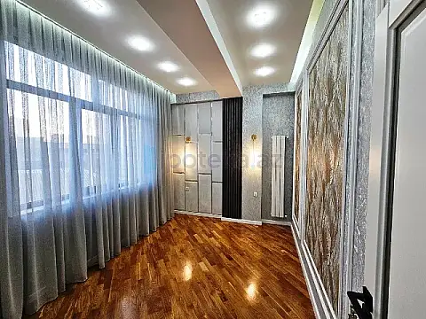 Satılır 3 otaqlı yeni tikili 87 m²